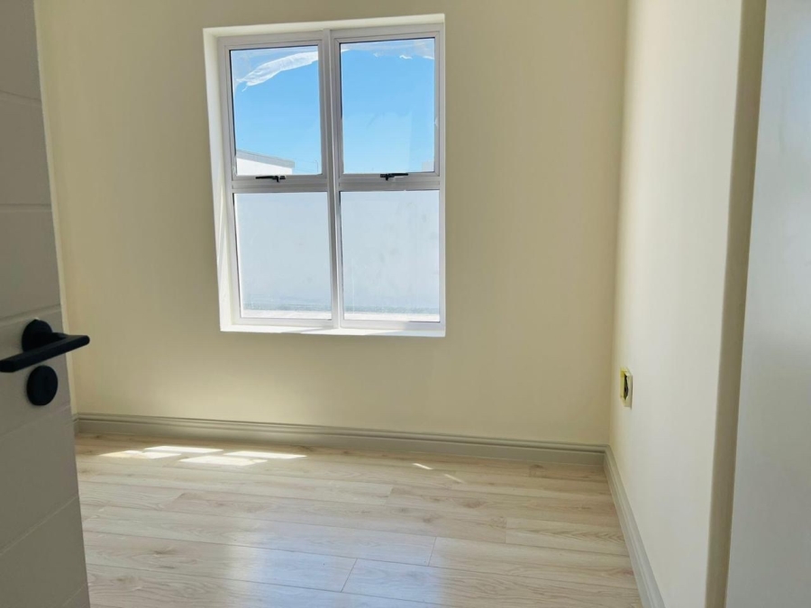 3 Bedroom Property for Sale in Parklands Western Cape
